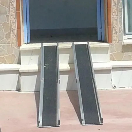 Beachfront House Malaga Exterior photo