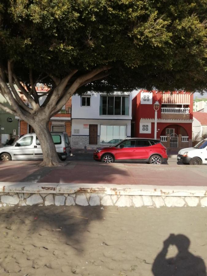 Beachfront House * Malaga